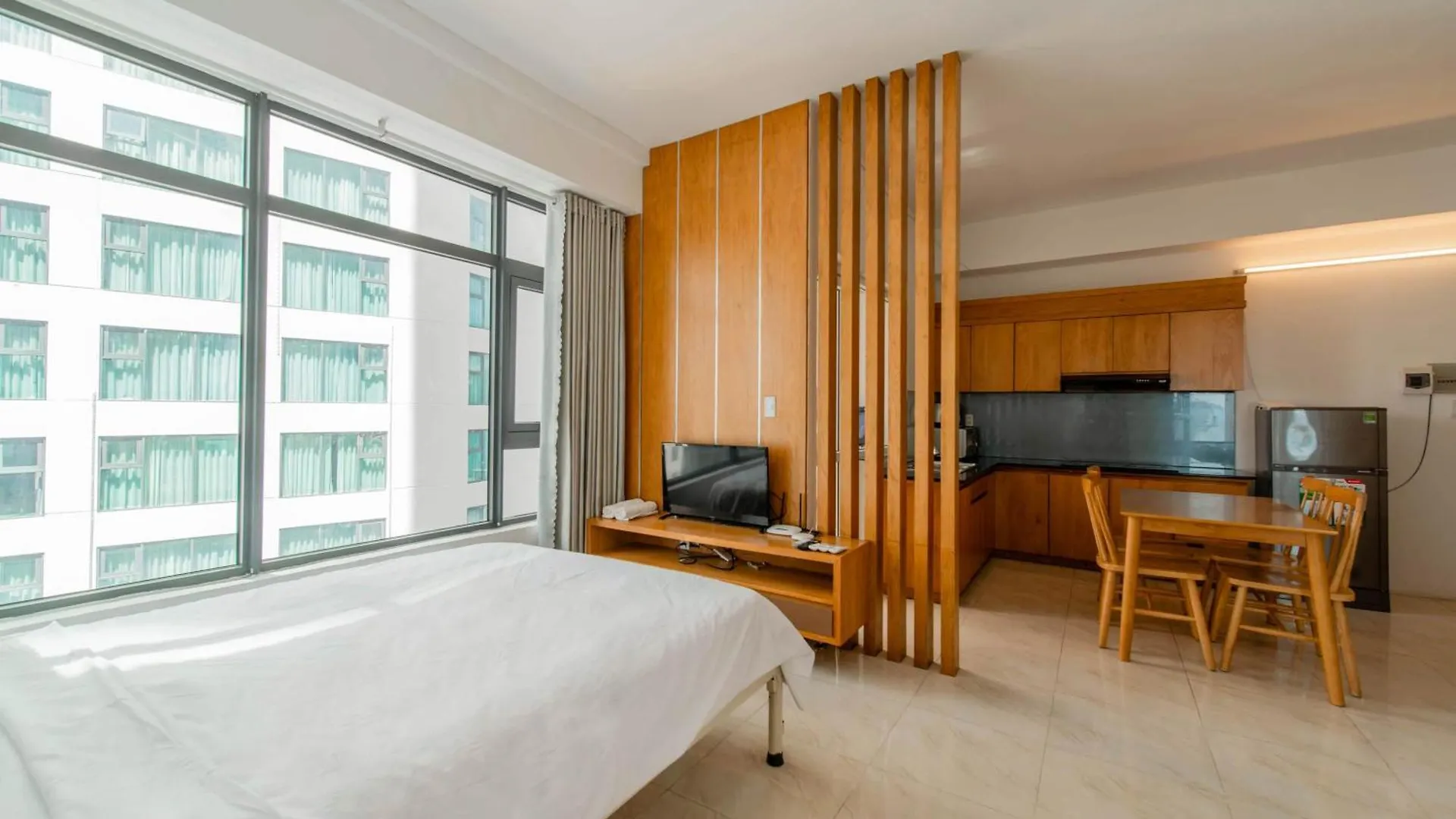 Oceanus Mt Vien Trieu Thai Ha Hotel & Apartment Нячанг