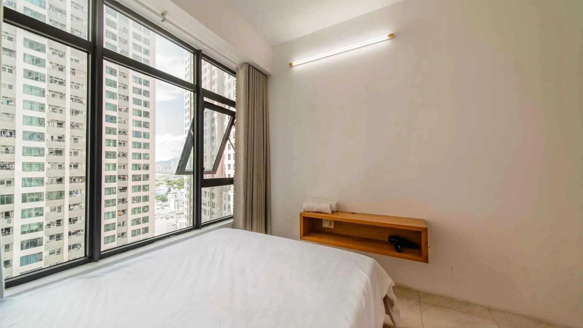 Oceanus Mt Vien Trieu Thai Ha Hotel & Apartment Nha Trang