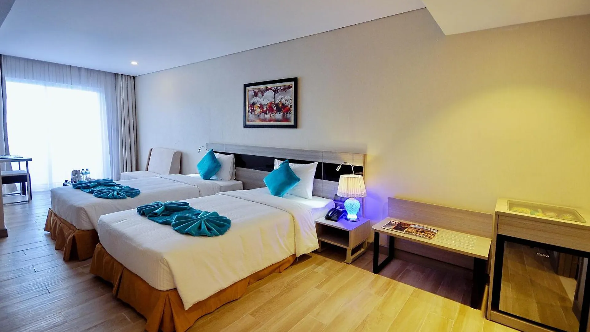 Oceanus Mt Vien Trieu Thai Ha Hotel & Apartment Nha Trang
