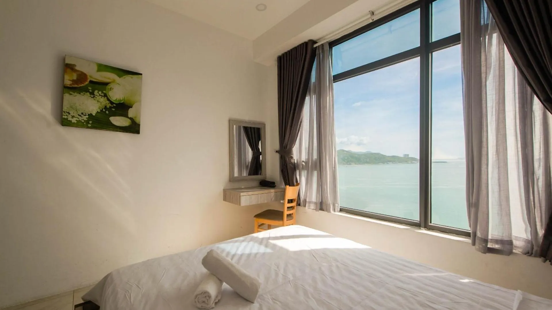 Oceanus Mt Vien Trieu Thai Ha Hotel & Apartment Nha Trang Vietnam