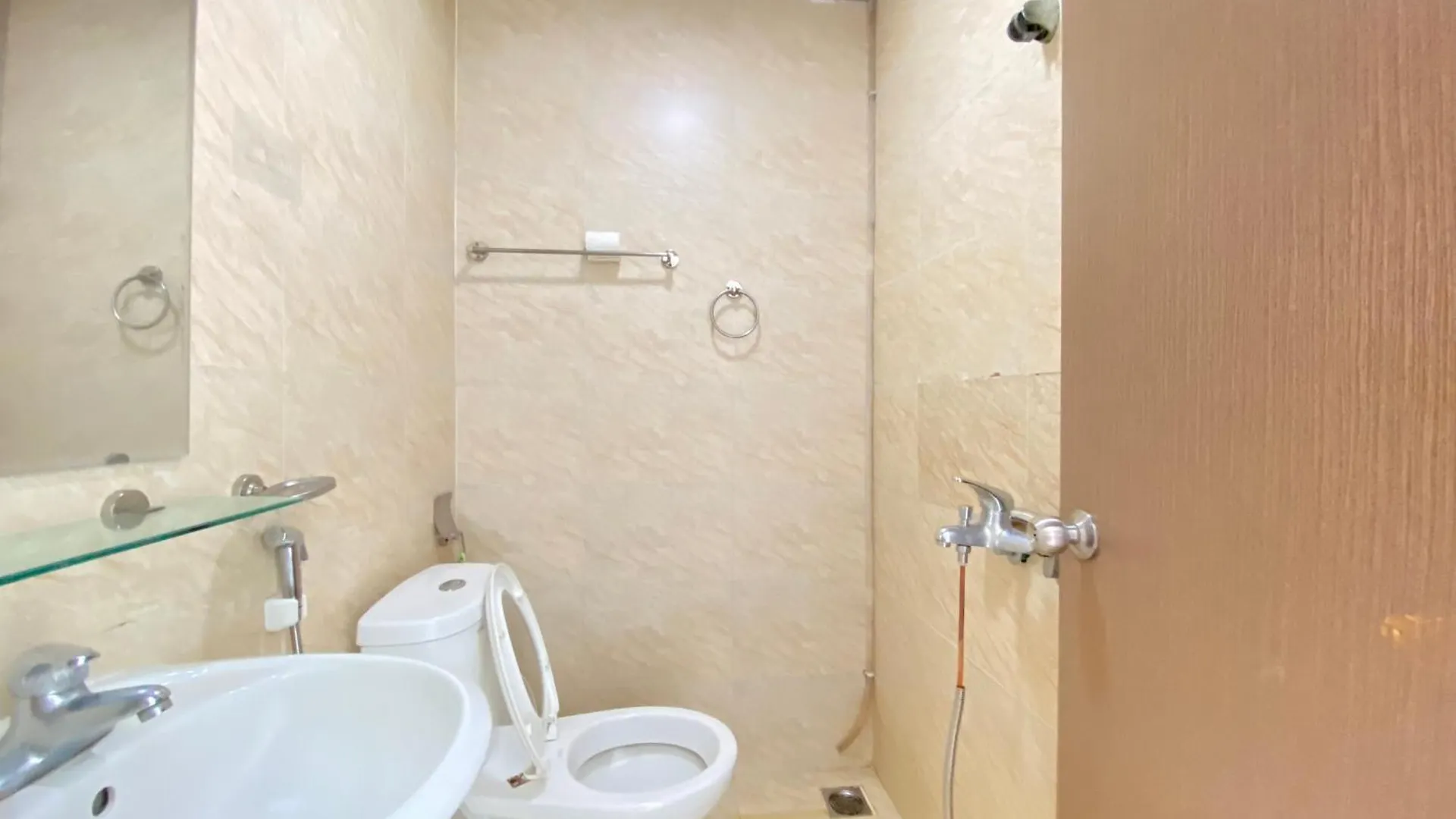 Oceanus Mt Vien Trieu Thai Ha Hotel & Apartment Nha Trang