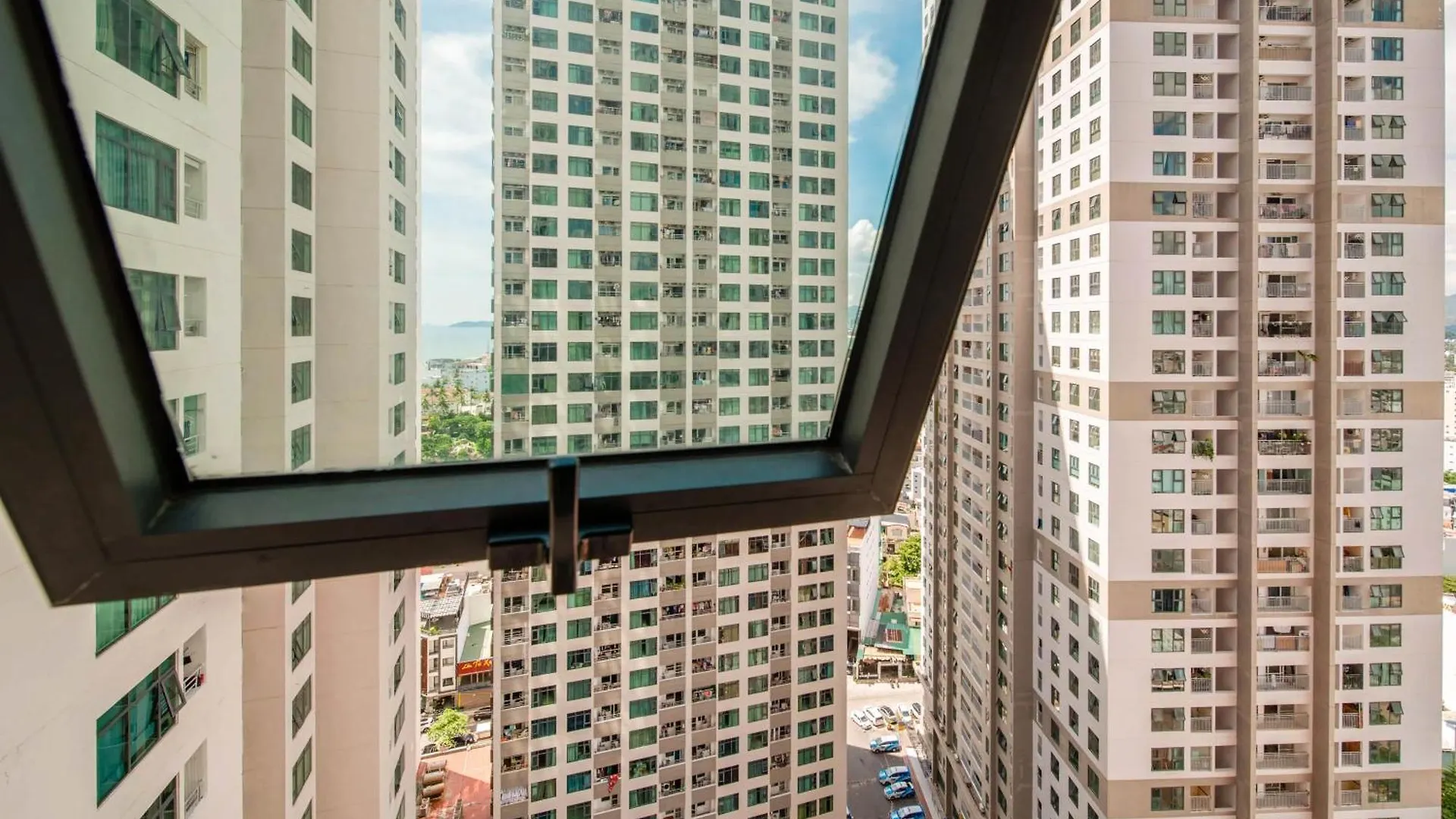 Oceanus Mt Vien Trieu Thai Ha Hotel & Apartment Nha Trang
