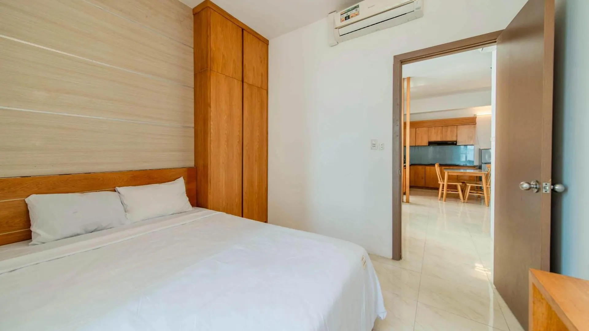 Oceanus Mt Vien Trieu Thai Ha Hotel & Apartment Nha Trang