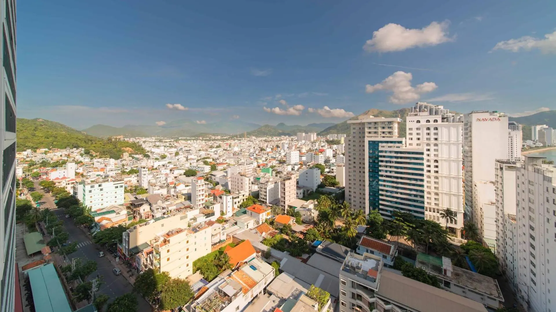 Oceanus Mt Vien Trieu Thai Ha Hotel & Apartment Nha Trang
